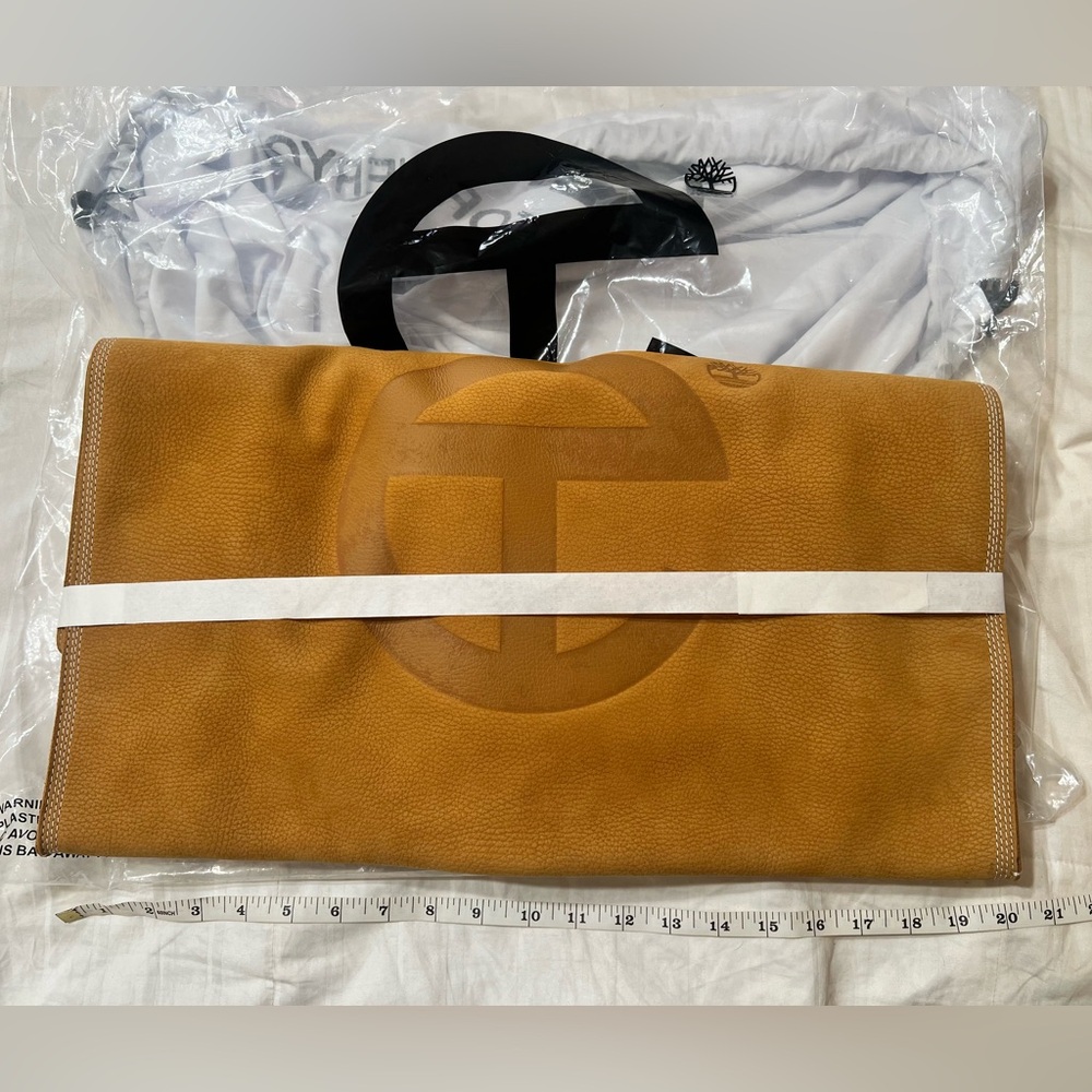 *SOLD* NWT- TELFAR x Timberland Limited Edition Collaboration Large Shopper - Picture 14 of 16